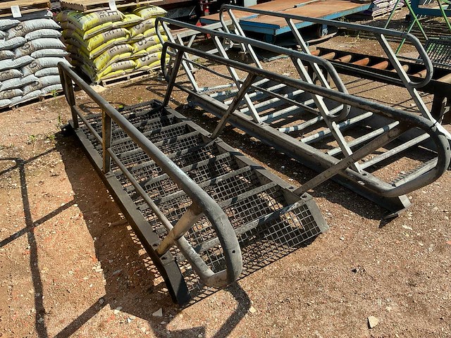 Vaste trap - afbeelding 4 van  5