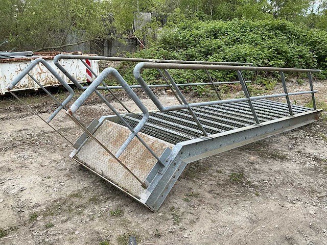 Vaste trap - afbeelding 2 van  2