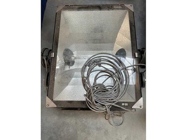 Vaste werfverlichting - various contractor materials - afbeelding 1 van  2