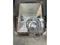 Vaste werfverlichting - various contractor materials - afbeelding 1 van  2