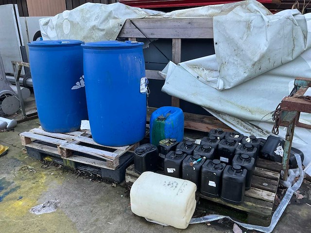 Vat adblue 210l (2x) - afbeelding 4 van  5