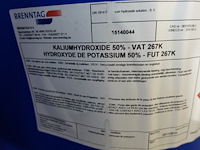 Vat kaliumhydroxide 50% - afbeelding 2 van  3