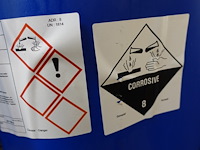 Vat kaliumhydroxide 50% - afbeelding 3 van  3