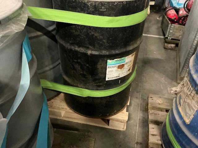 Vaten met inhoud (32x) - afbeelding 3 van  7