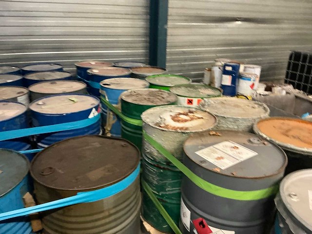 Vaten met inhoud (32x) - afbeelding 7 van  7