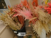 Vazen met sierdecoratie - afbeelding 2 van  6