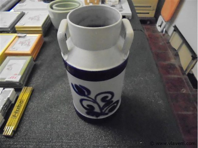 Vazen - afbeelding 1 van  2