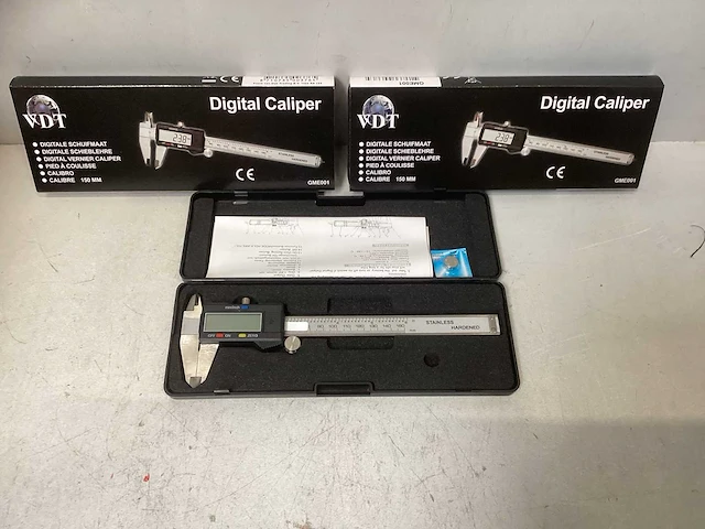 Vdt digitale schuifmaat rvs 150mm - afbeelding 2 van  2