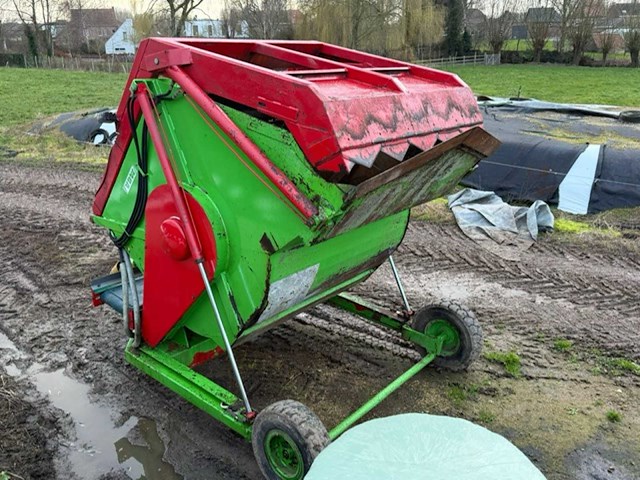 Vdw uitkuilmeng-doseerwagen - afbeelding 25 van  29