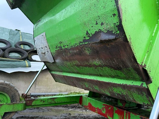 Vdw uitkuilmeng-doseerwagen - afbeelding 9 van  10