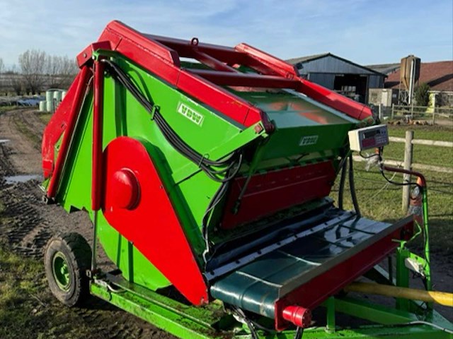 Vdw uitkuilmeng-doseerwagen - afbeelding 2 van  10