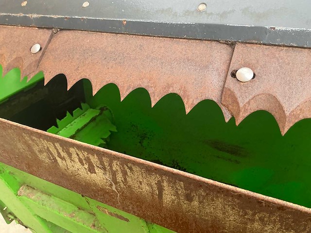 Vdw voederbak met bodemketting ( verreiker/wiellader ) - hydraulisch - afbeelding 11 van  23