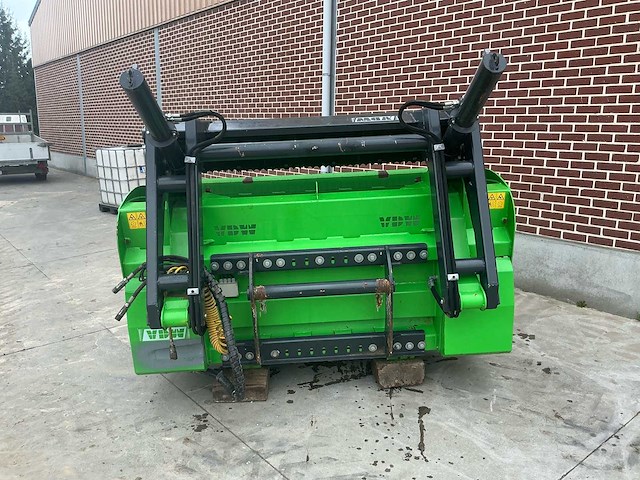 Vdw voederbak met bodemketting ( verreiker/wiellader ) - hydraulisch - afbeelding 18 van  22