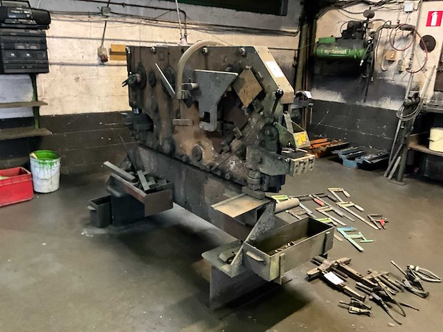 Veb nossener sc fdla 13-1 pons- en knipmachine - afbeelding 3 van  10