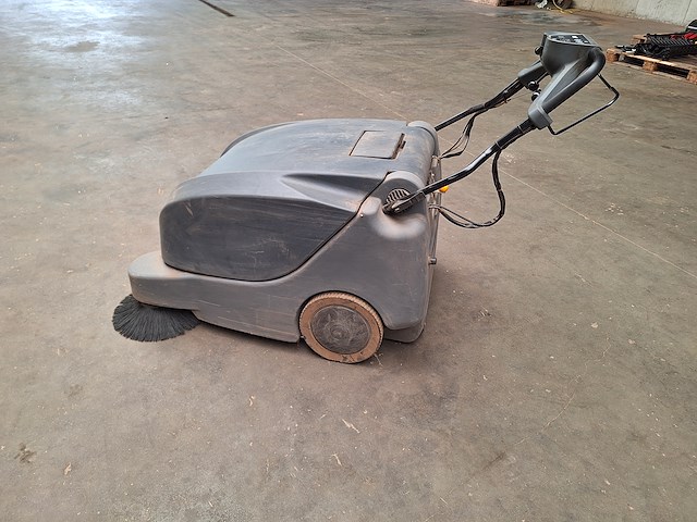 Veeg-zuigmachine numatic nu9 - afbeelding 1 van  8