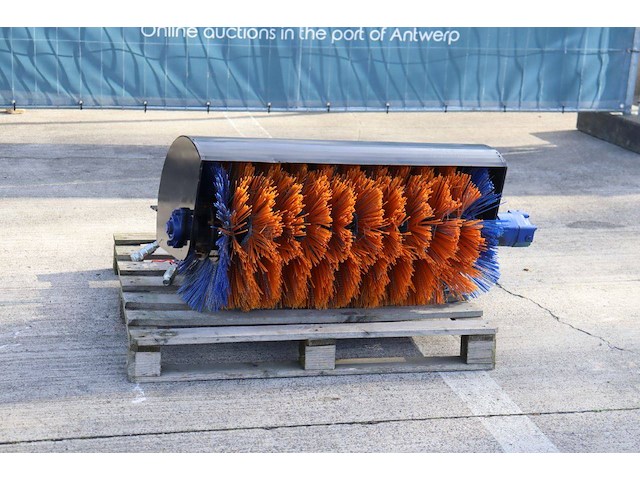 Veegborstel aanbouw nieuw - afbeelding 1 van  1