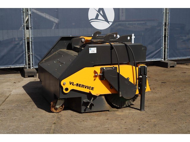 Veegborstel aanbouw vl-service - afbeelding 1 van  1