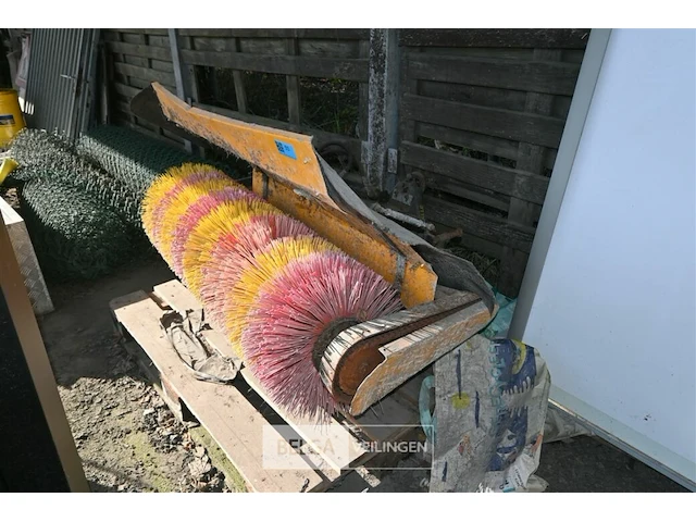 Veegborstel stensballe - afbeelding 1 van  5