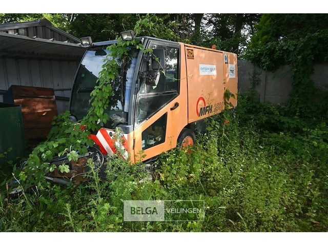 Veegmachine aebi mfh 2500 - afbeelding 1 van  16