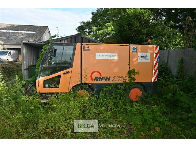 Veegmachine aebi mfh 2500 - afbeelding 9 van  16