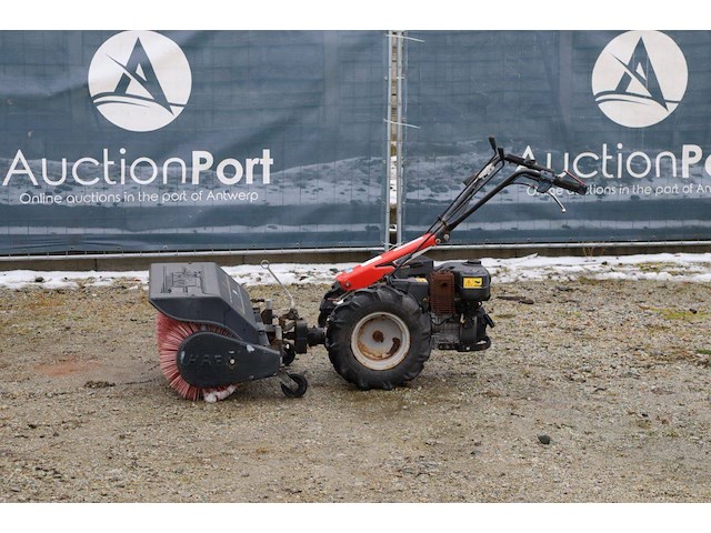 Veegmachine antonio carraro benzine - afbeelding 1 van  1