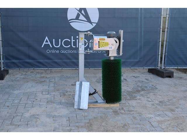 Veegmachine aste ast elektrisch - afbeelding 1 van  1