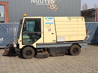 Veegmachine dulevo 2004 v diesel 59kw 2002 - afbeelding 1 van  1