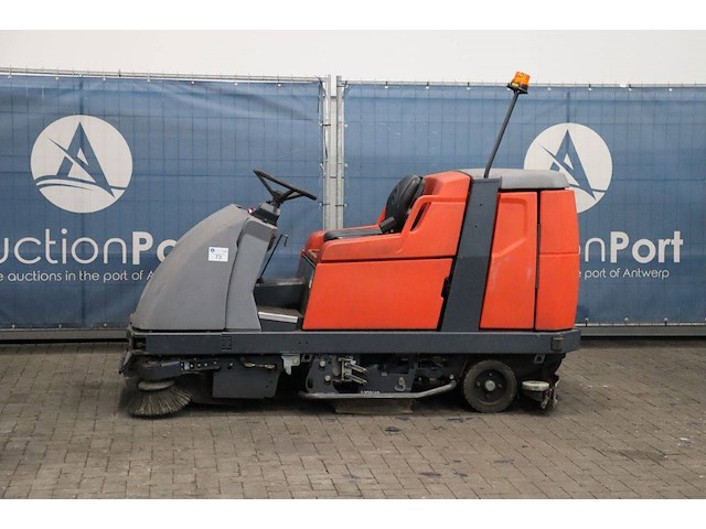 Veegmachine hako hakomatic b310 r cl elektrisch 2014 - afbeelding 1 van  1