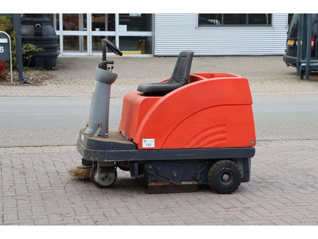 Veegmachine hako jonas 900 e elektrisch 2004 - afbeelding 1 van  1