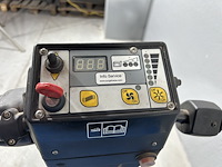 Veegmachine ip cleaning 712 et rider - afbeelding 4 van  7