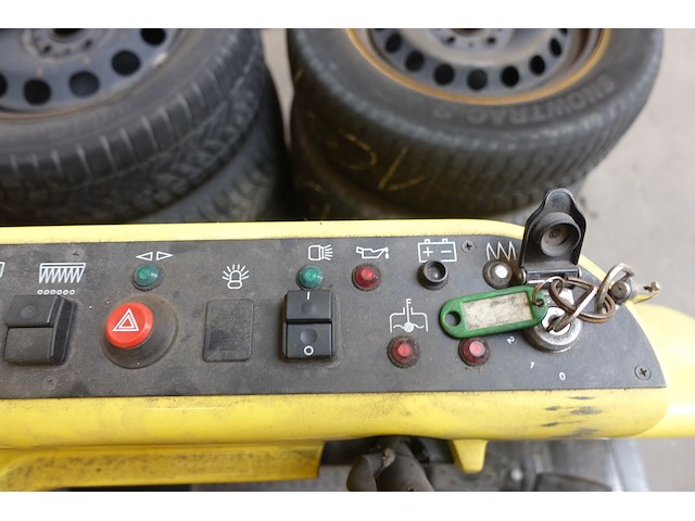 Veegmachine karcher - afbeelding 2 van  13