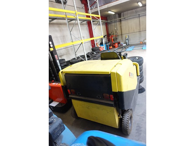 Veegmachine karcher - afbeelding 7 van  13