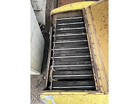 Veegmachine met dieselmotor - afbeelding 6 van  7