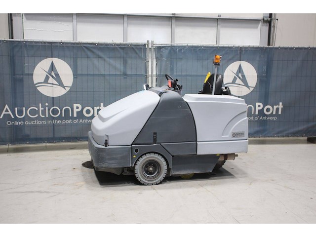 Veegmachine nilfisk sr 1601 lpg 2019 - afbeelding 1 van  1