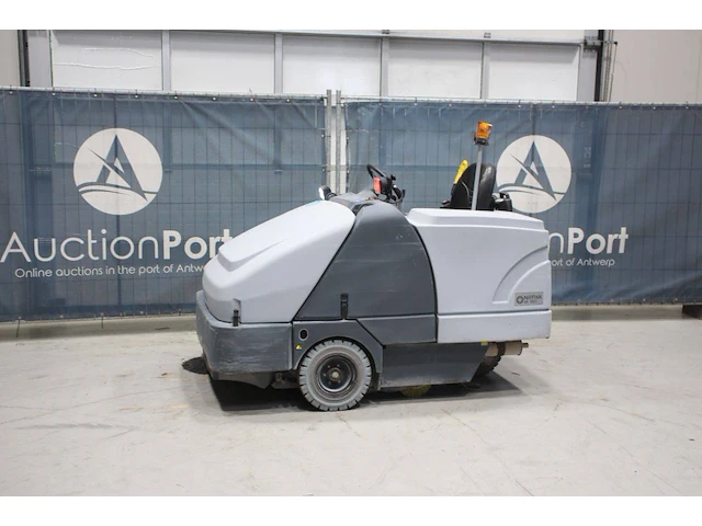 Veegmachine nilfisk sr 1601 lpg 2019 - afbeelding 1 van  1