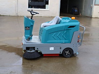 Veegmachine nycheki sweeper v130 elektrisch 2025 nieuw - afbeelding 1 van  1