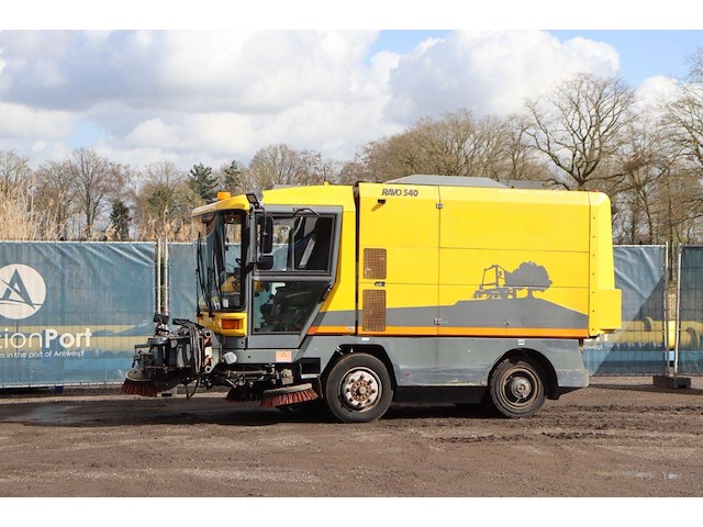 Veegmachine ravo 540 diesel 2004 - afbeelding 1 van  1