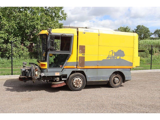 Veegmachine ravo 540 diesel 2004 - afbeelding 1 van  1
