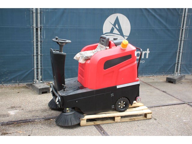 Veegmachine ride-on elektrisch - afbeelding 1 van  1