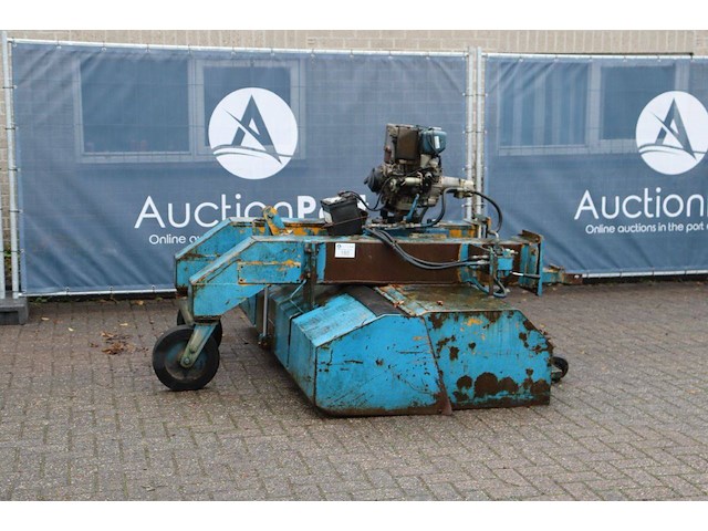Veegmachine rolbezem diesel 235cm - afbeelding 1 van  1