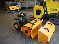 Veegmachine sweeper fs-800 benzine nieuw - afbeelding 1 van  1
