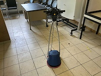 Veegmachine voor thuis - afbeelding 1 van  4