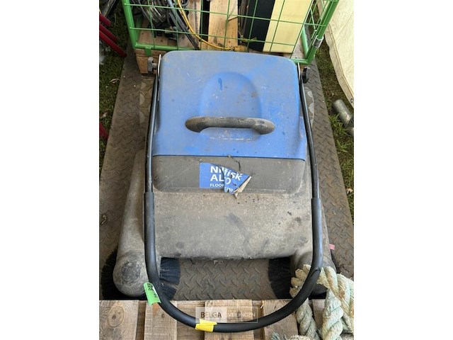 Veegmachine - afbeelding 1 van  2