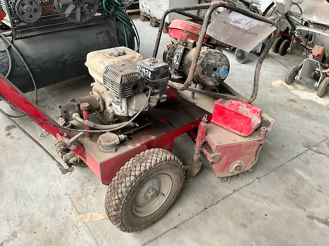 Veegmachine - afbeelding 3 van  5