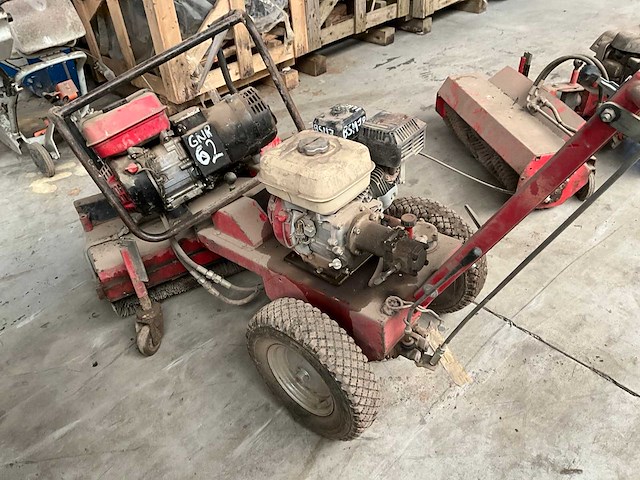 Veegmachine - afbeelding 4 van  5