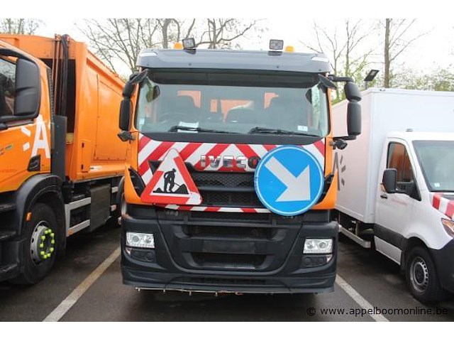 Veegwagen iveco ad440t/p, datum 1ste inschrijving 11/12/2013, km-stand laatste keuring 29/10/2026 96.673, euro eev - afbeelding 9 van  16