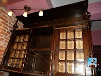 Veel antiek meubilair - afbeelding 15 van  16