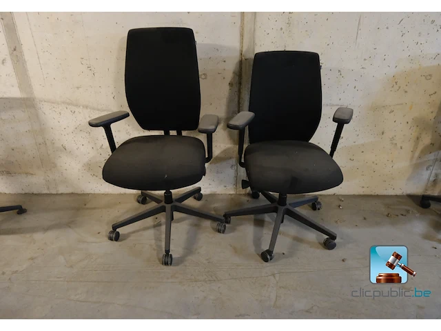 Veel bureaustoelen - afbeelding 1 van  10