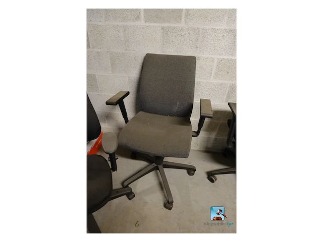 Veel bureaustoelen - afbeelding 3 van  15