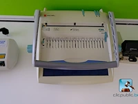 Veel kantoormeubilair en computerapparatuur - afbeelding 7 van  37